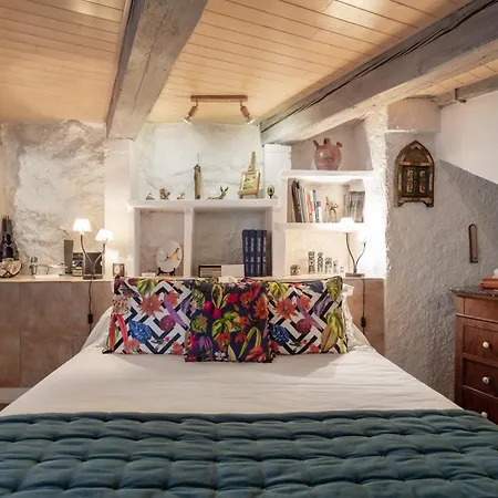 Les Du Mas Peu Del Causse Guest house 4*