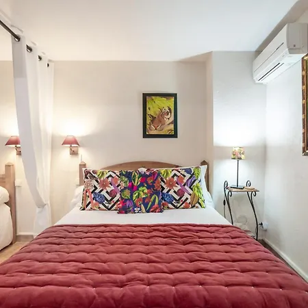 Les Du Mas Peu Del Causse Guest house 4*